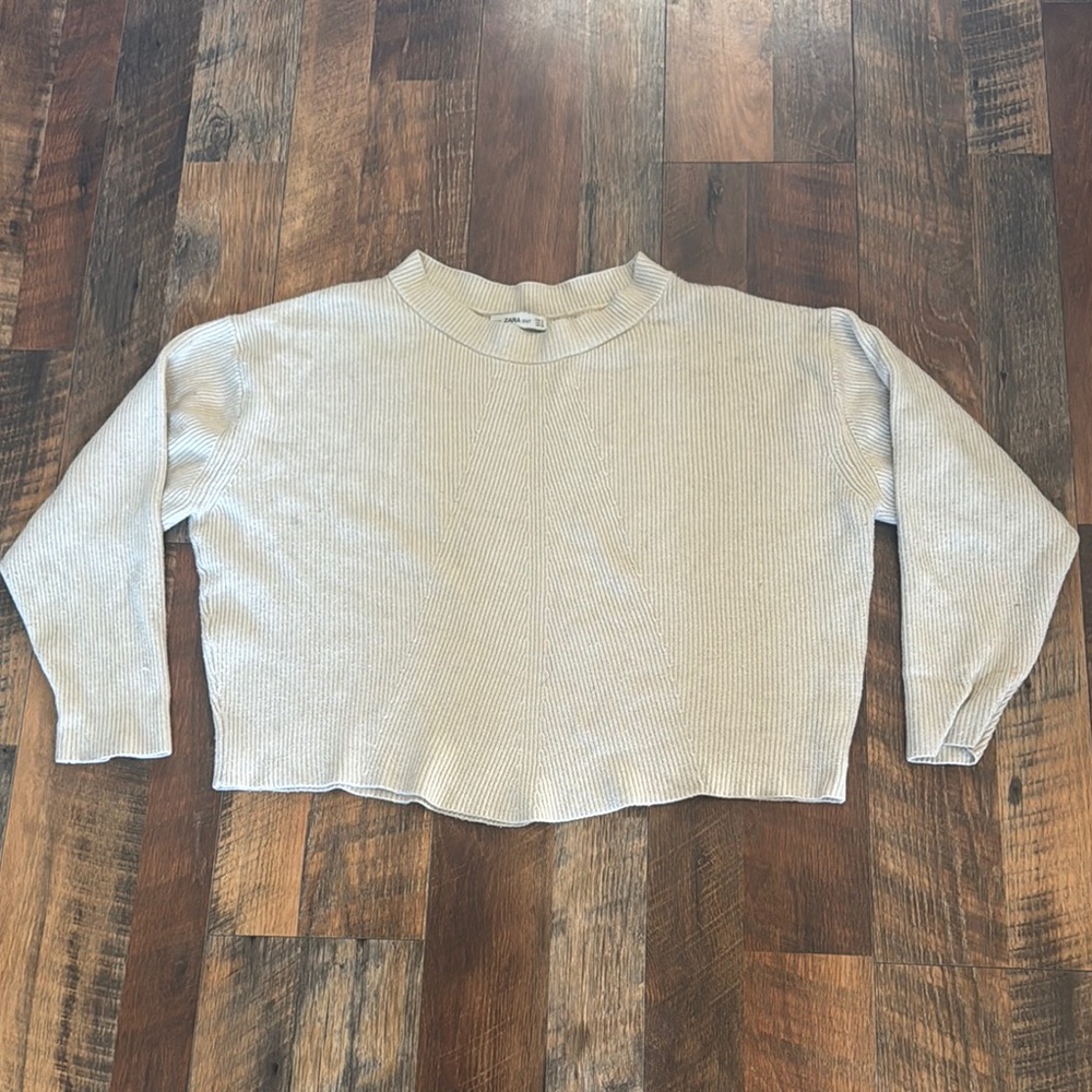 Zara Off-White Ribbed Sweatshirt